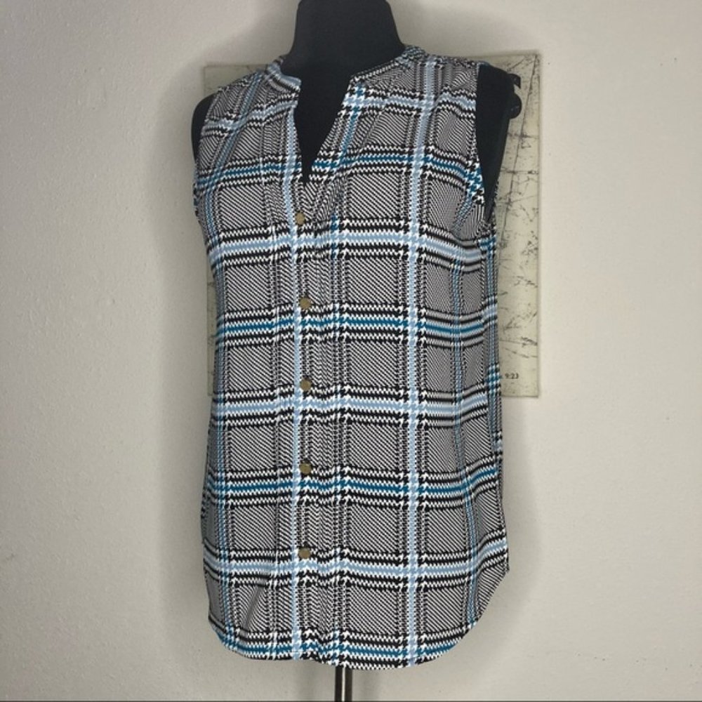 Apt 9 Sleeveless Vneck Button Blouse Size XL